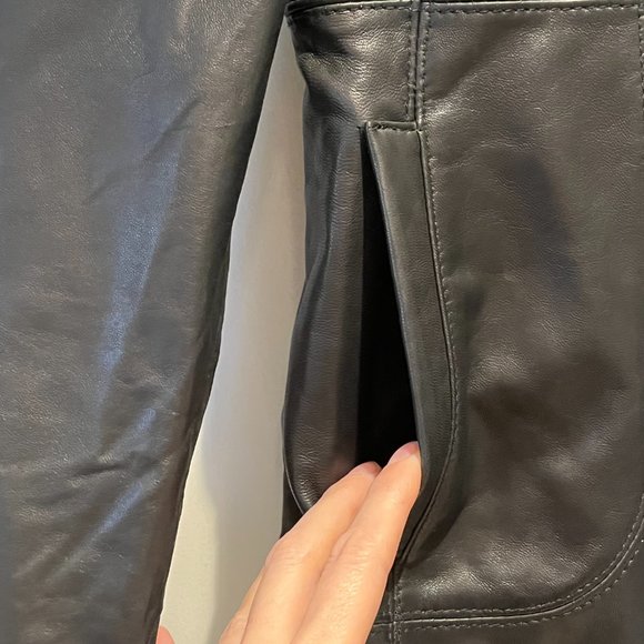 Cole Haan 100% Lambskin Black Leather Jacket - EUC, Size Medium - Picture 6 of 11